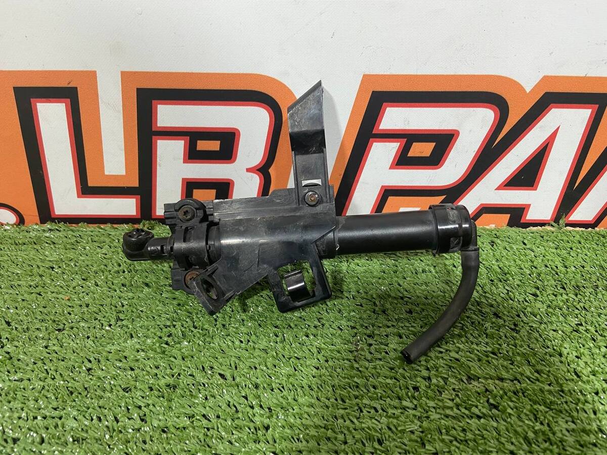 LR024211 Форсунка омивача фар ліва RANGE ROVER EVOQUE L538 2011-2018 Б/У